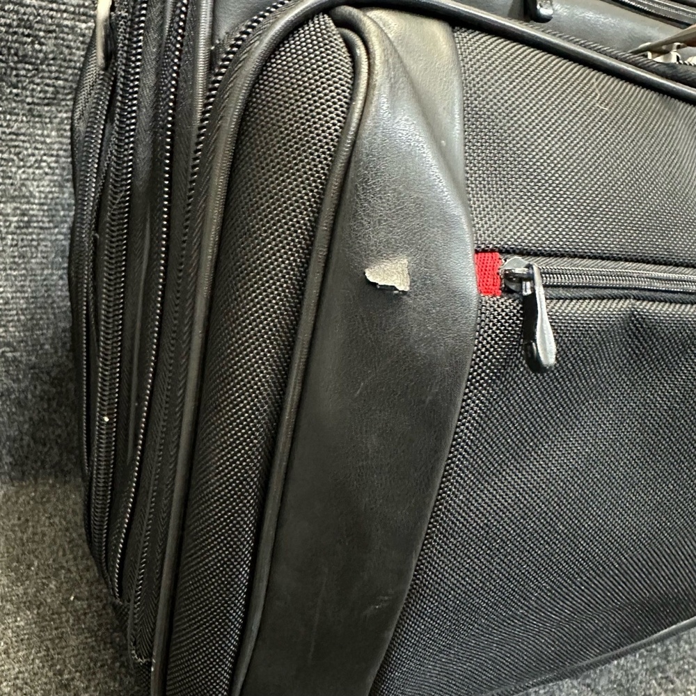 Wenger Swiss GA-7475-02 Black Wheeled Travel Computer Bag ONJ1.1811 Luggage - Picture 10 of 16